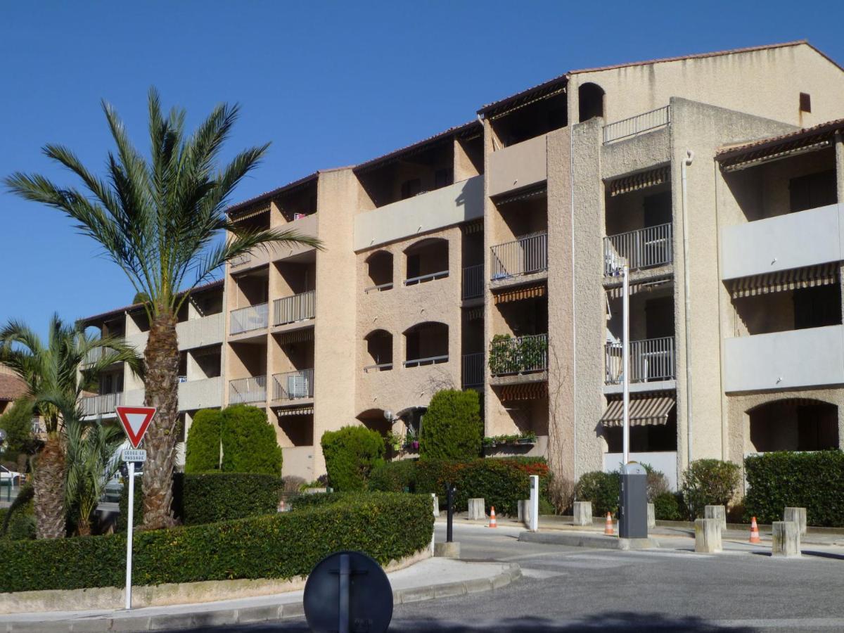 Apartment Les Aigues Marines-62 By Interhome Saint-Cyr-sur-Mer Exterior photo